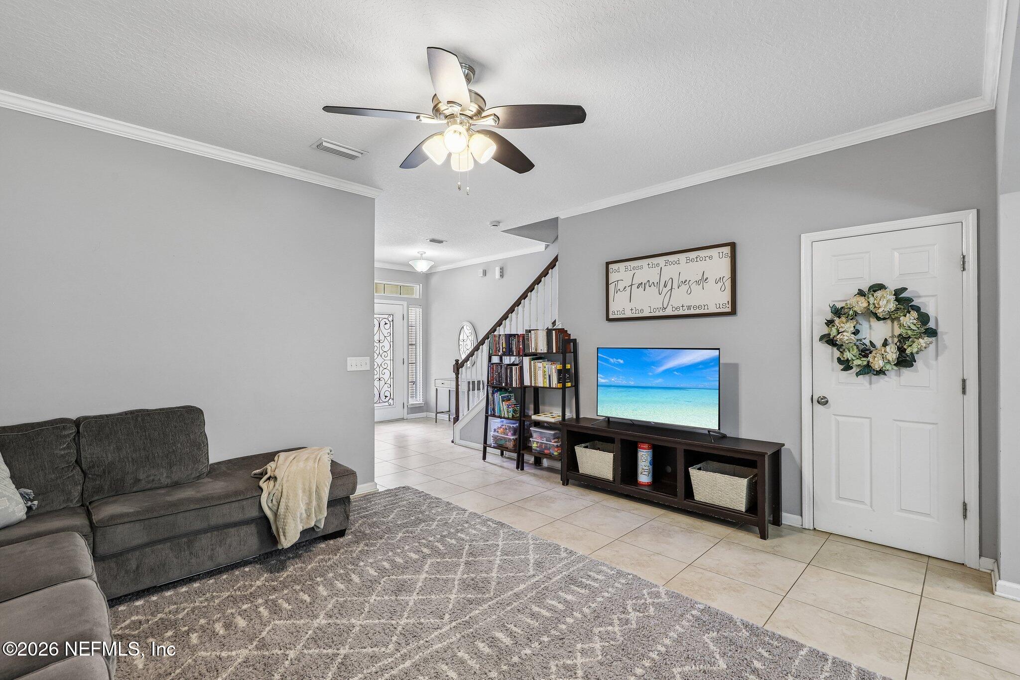 205 RICHMOND Drive, St. Johns