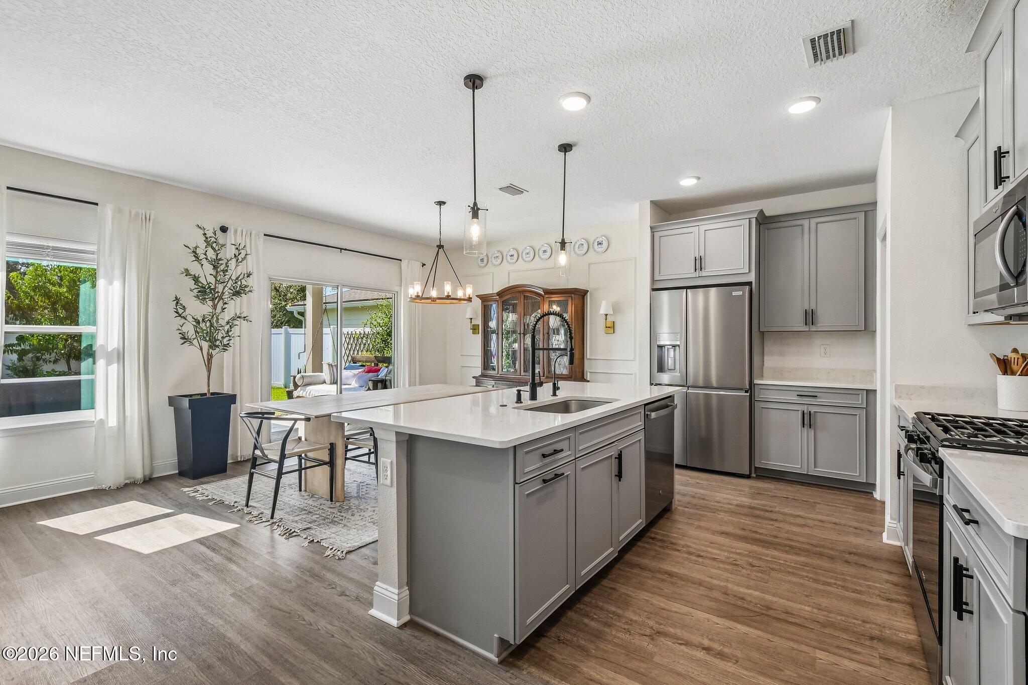 37 VICKSBURG Drive, St. Johns
