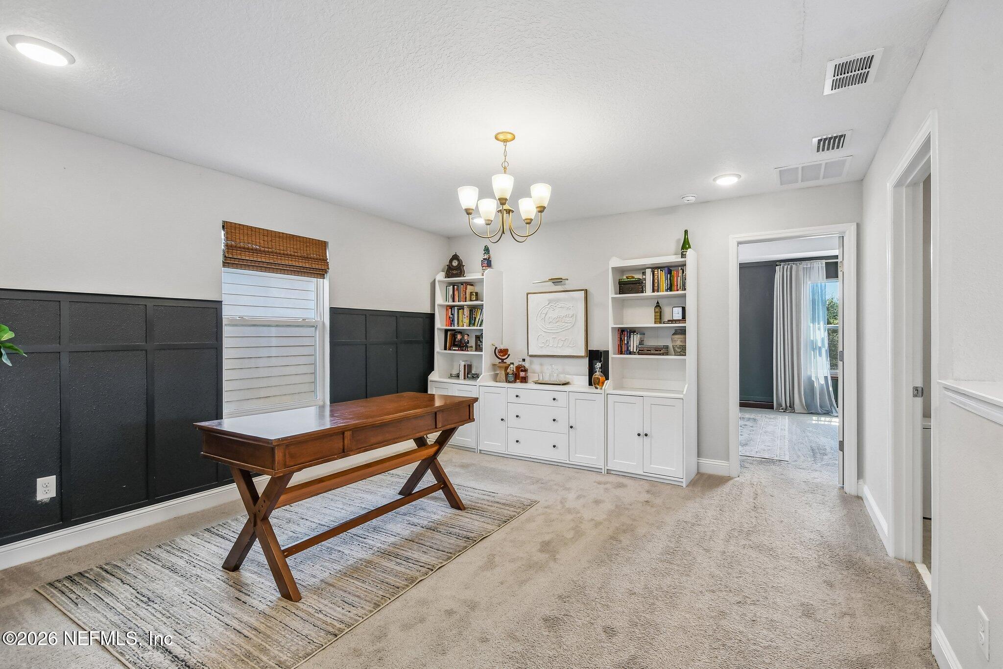 37 VICKSBURG Drive, St. Johns
