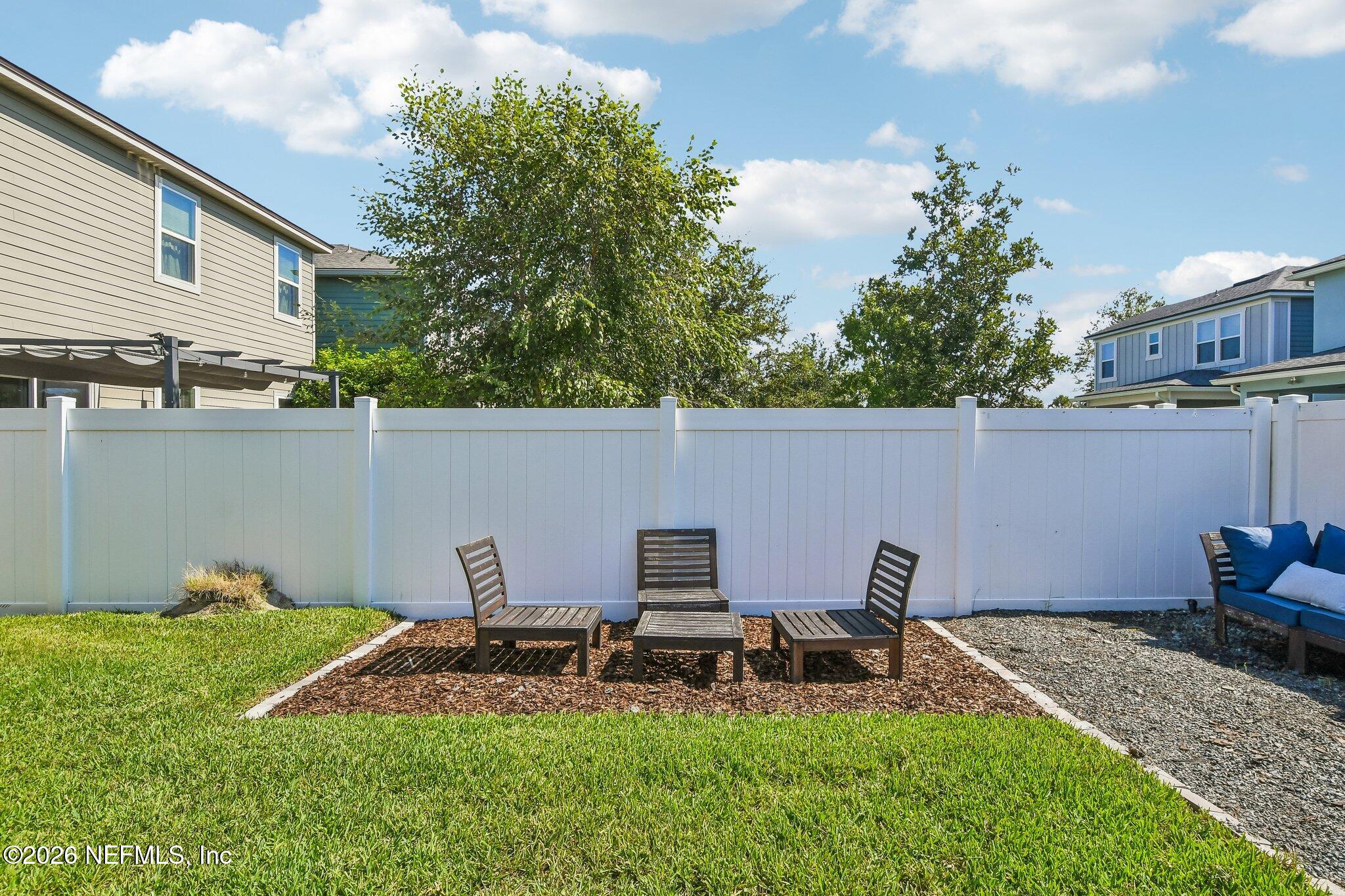 37 VICKSBURG Drive, St. Johns