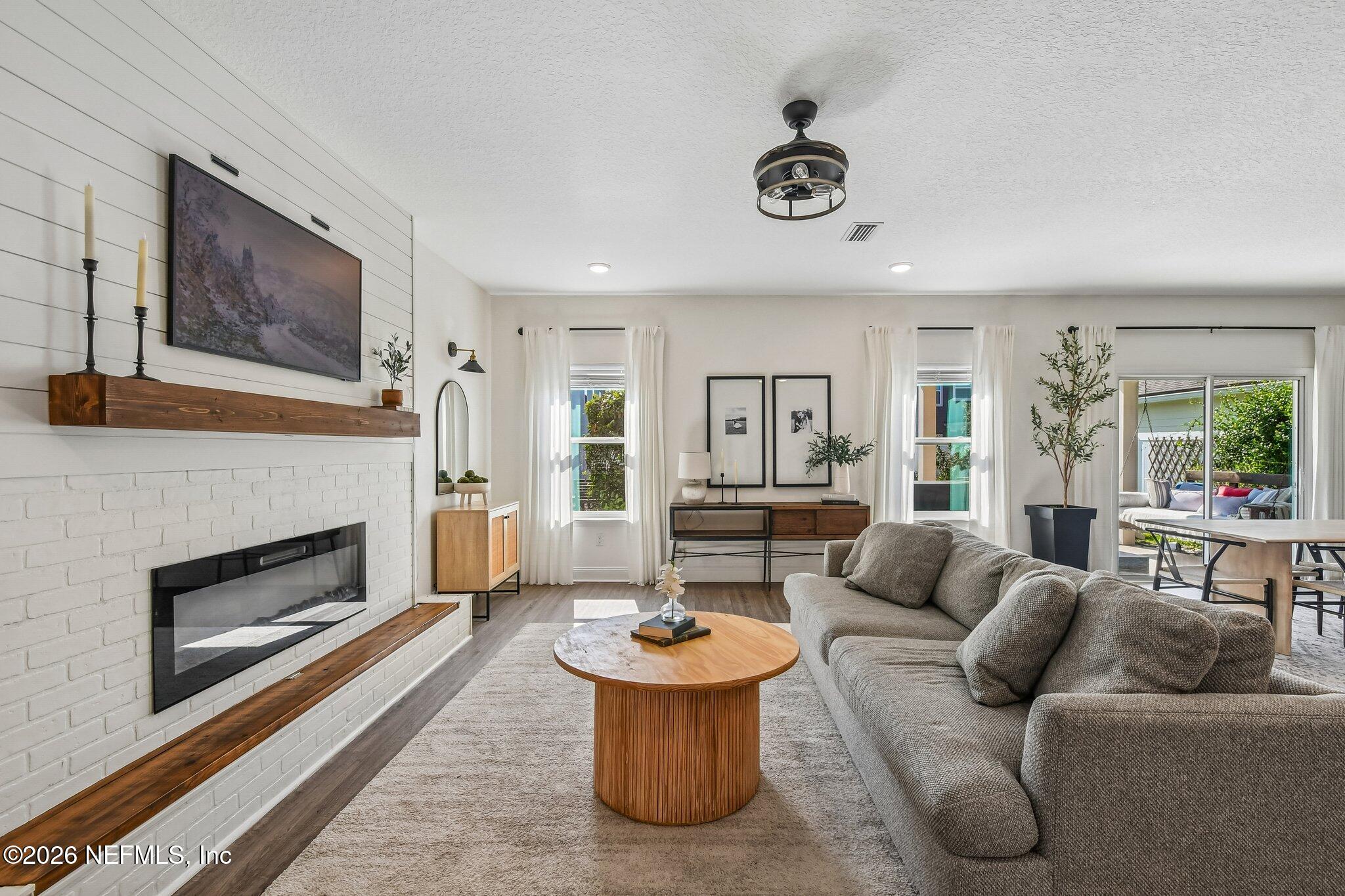 37 VICKSBURG Drive, St. Johns