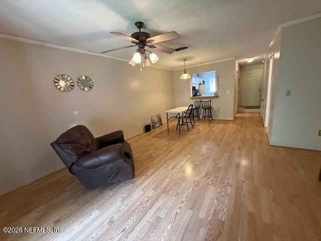 85 DEBARRY Avenue 1054