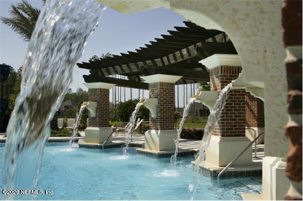 192 S ARABELLA Way, St. Johns