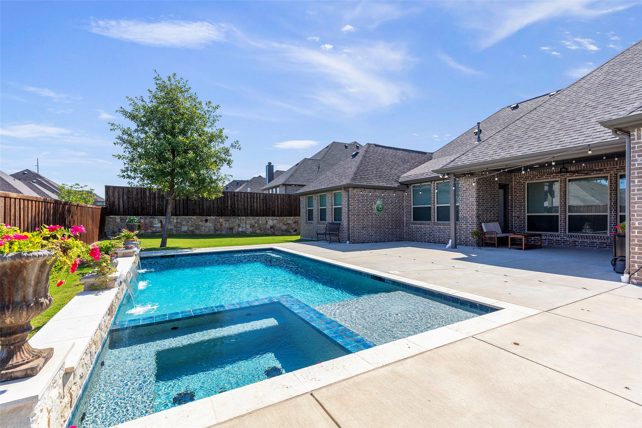 1821 Shavano Way