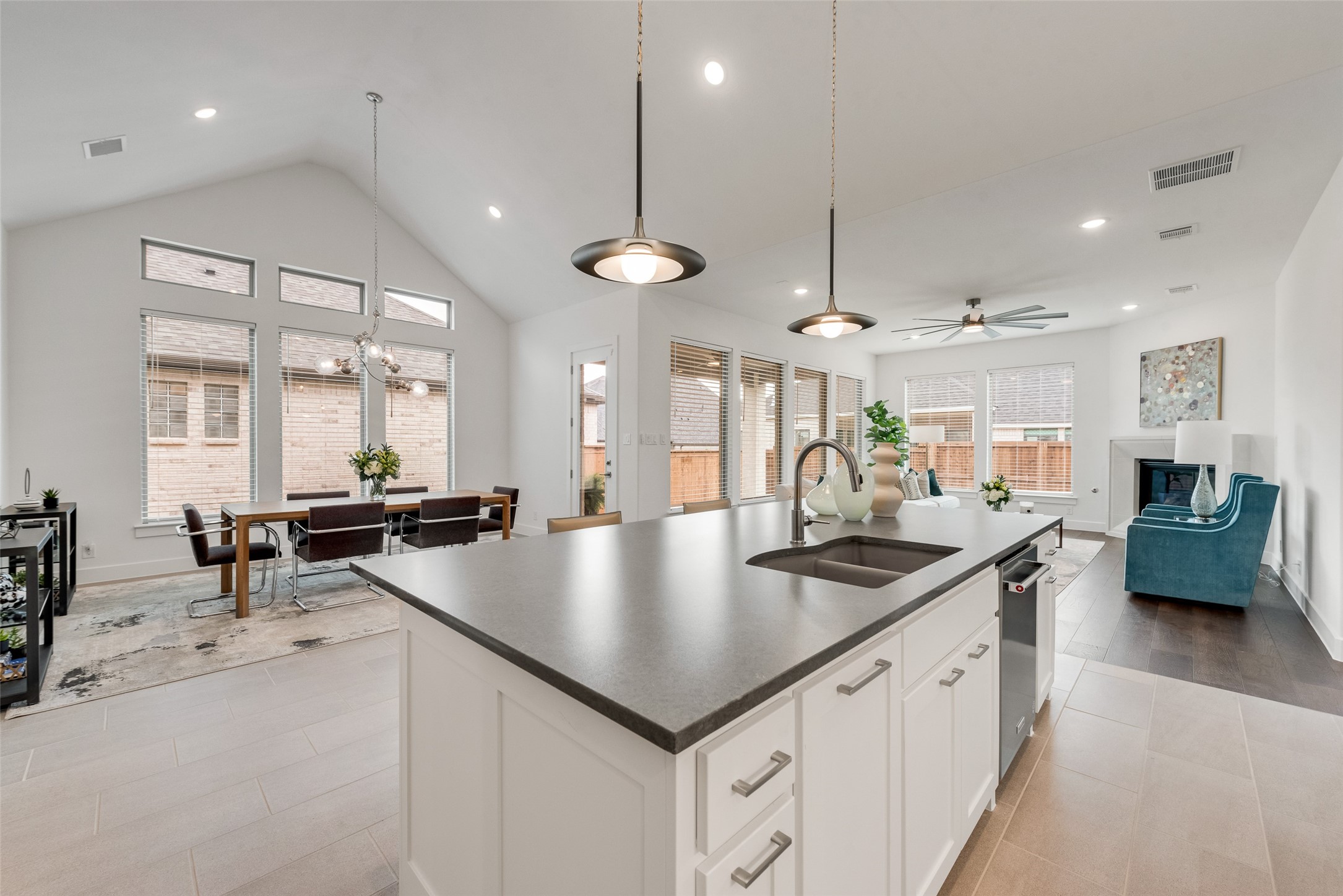 3425 Ponderosa Road