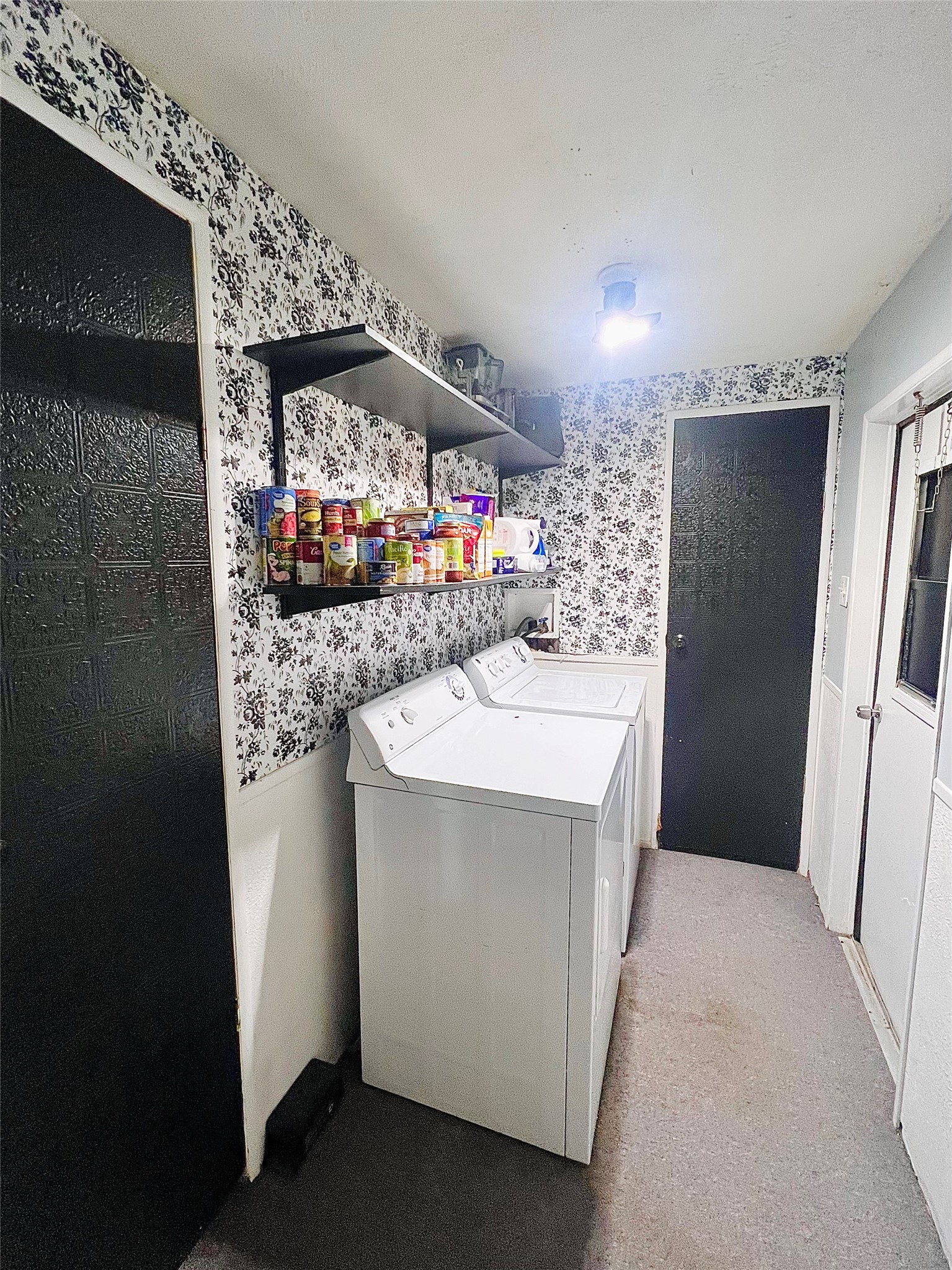 9083 County Road 864