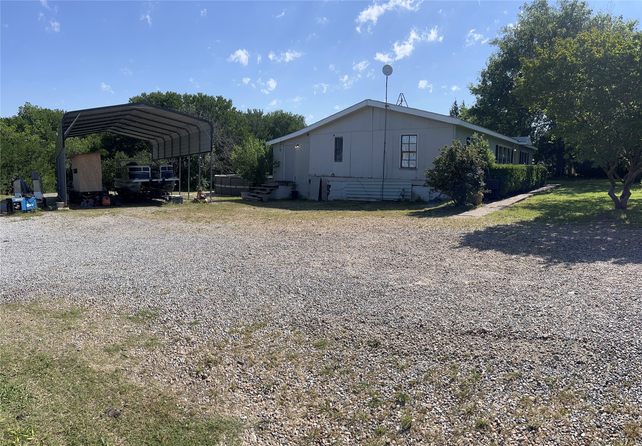9083 County Road 864