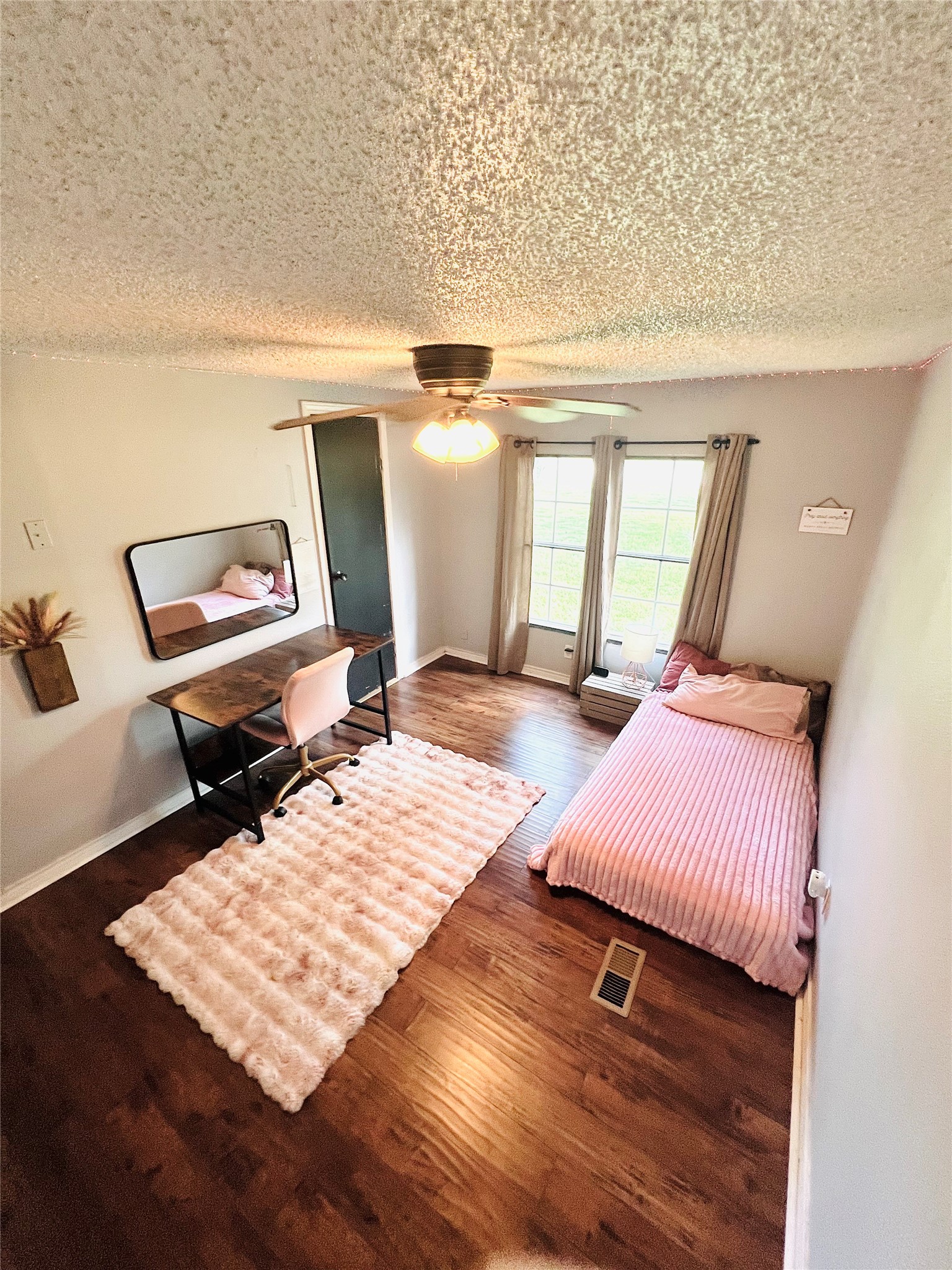 9083 County Road 864