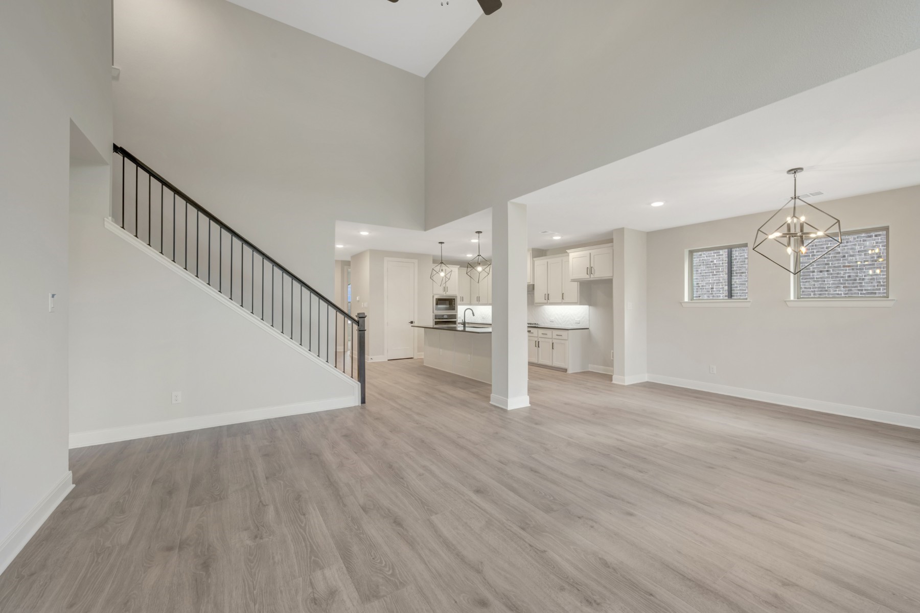 1536 Ebling Way