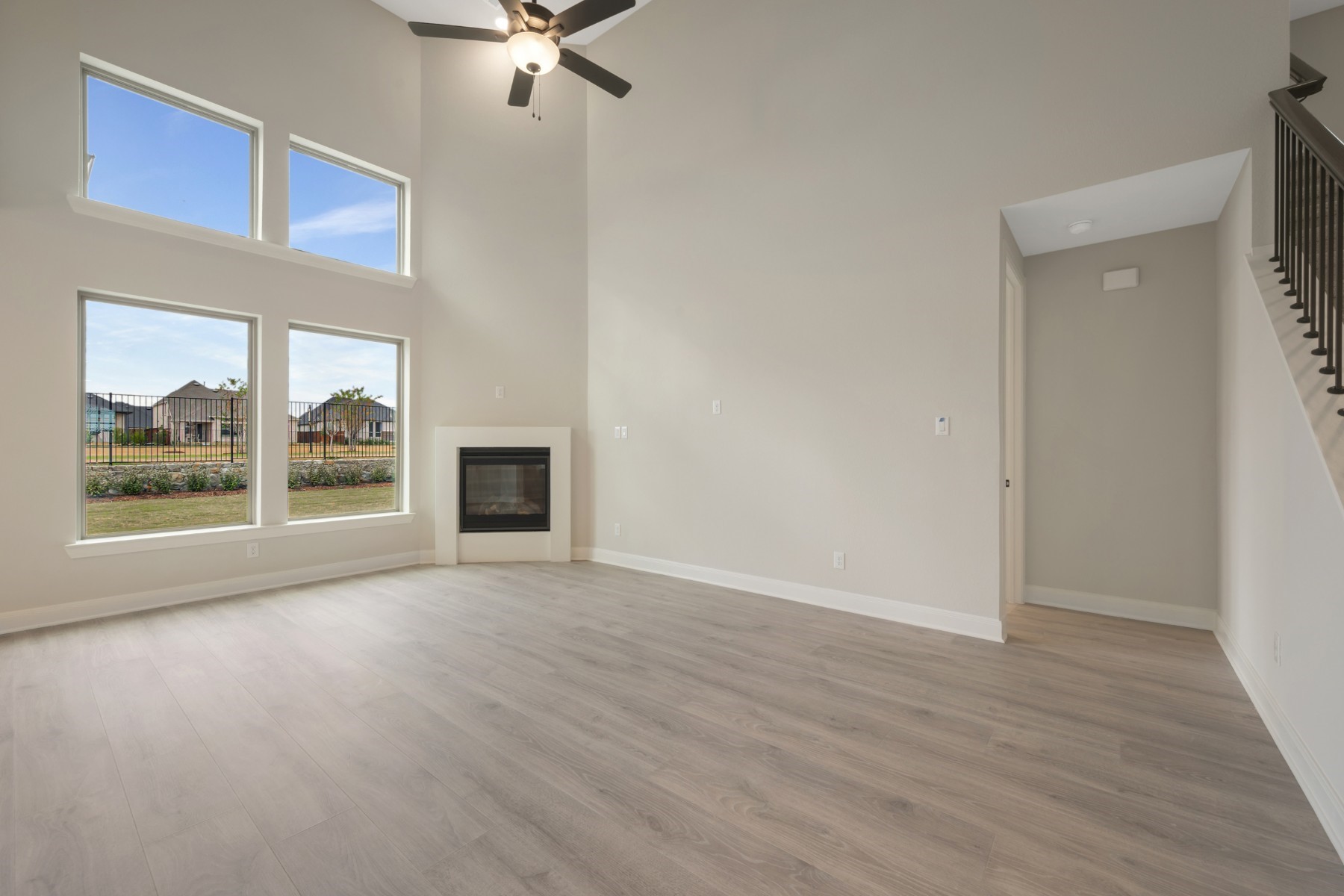 1536 Ebling Way