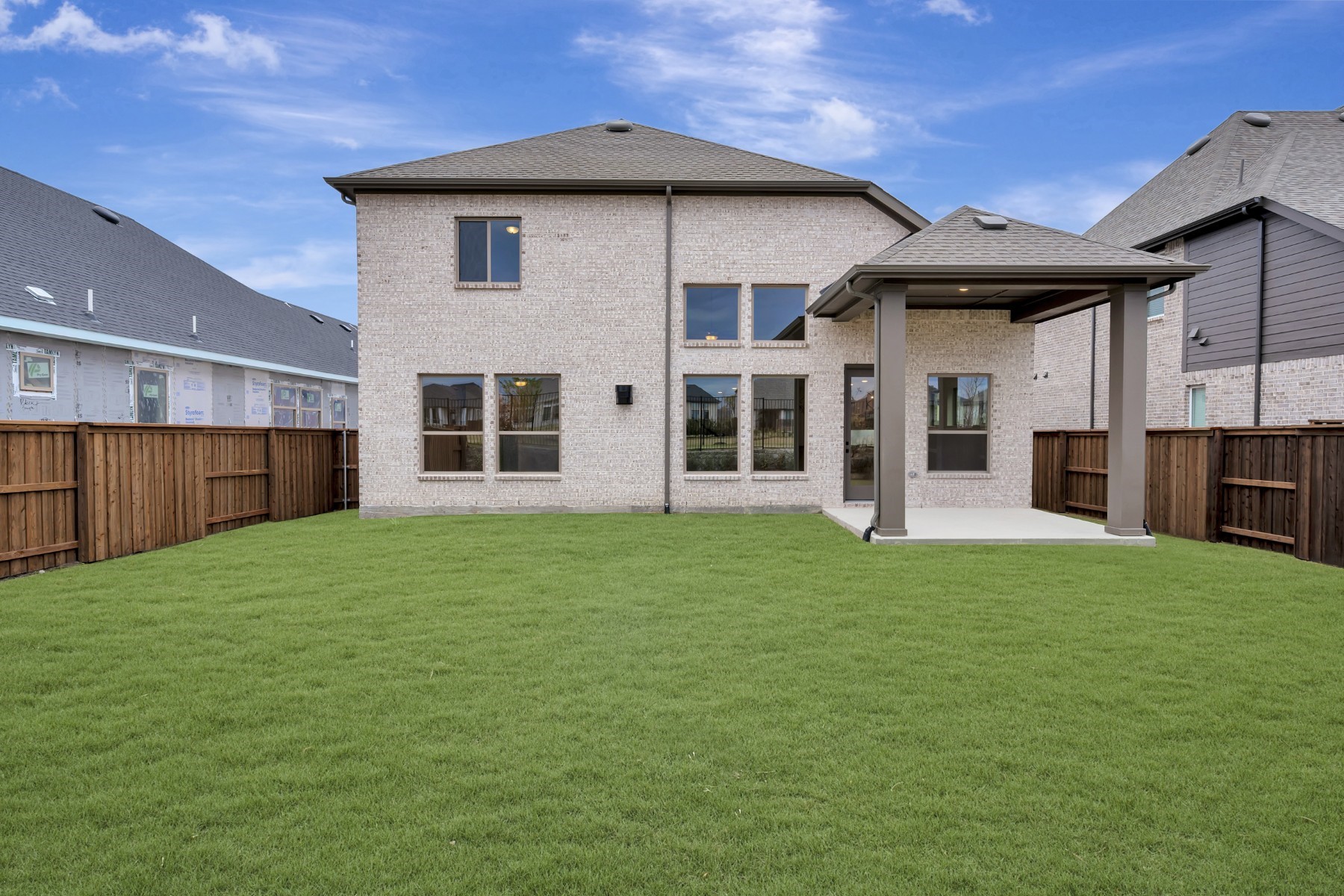 1536 Ebling Way