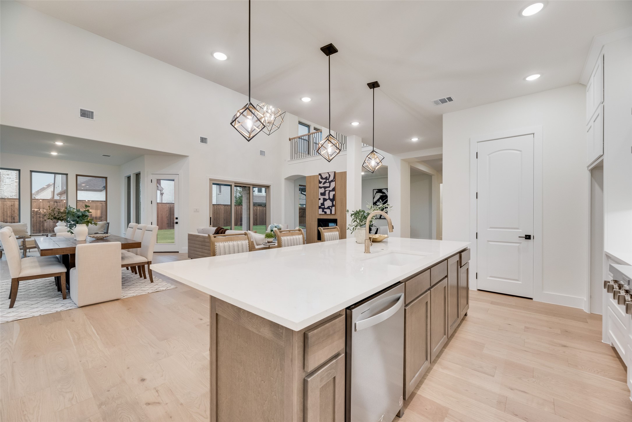 3916 Sunrise Lane