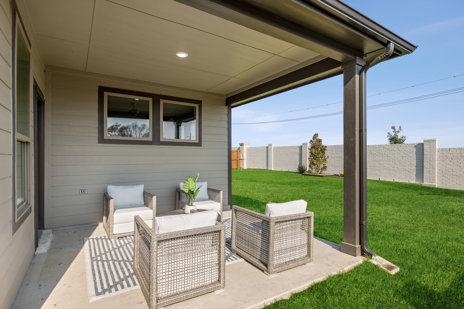 2103 Windsong Path