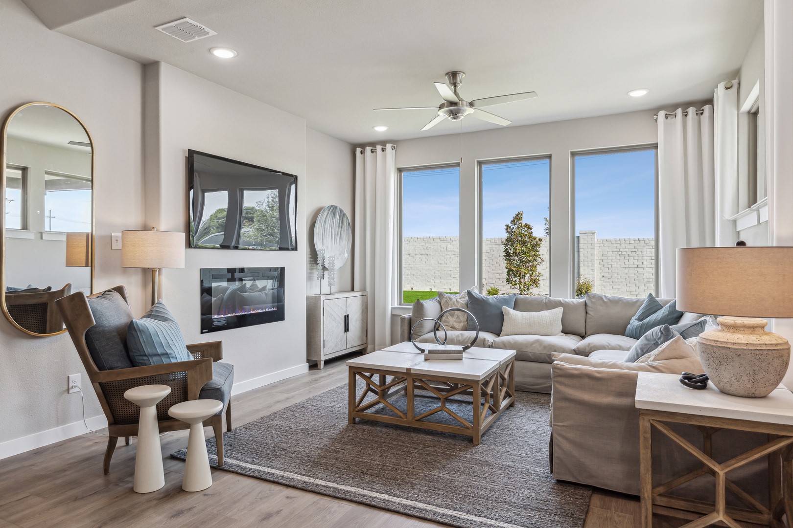 2103 Windsong Path