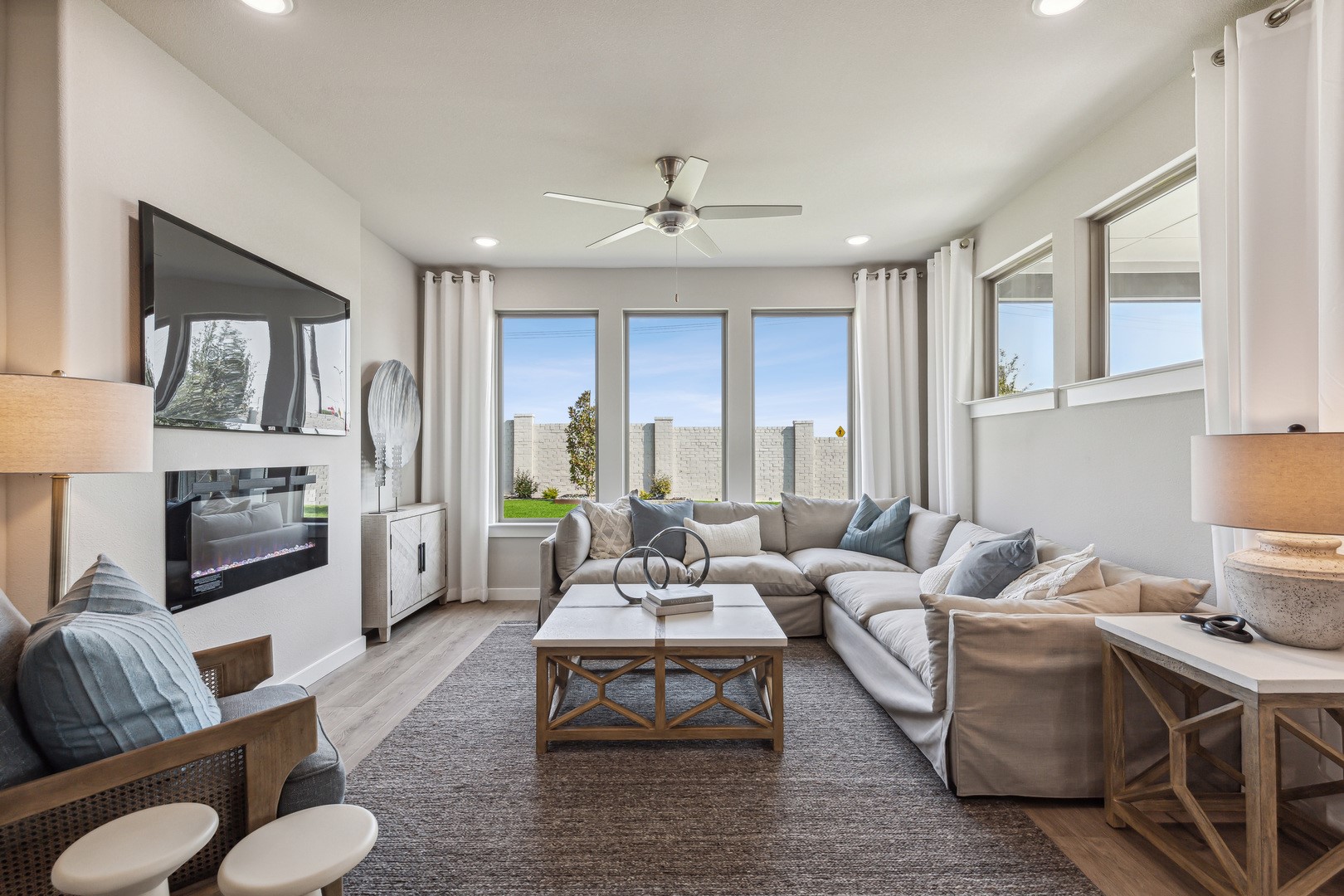2103 Windsong Path