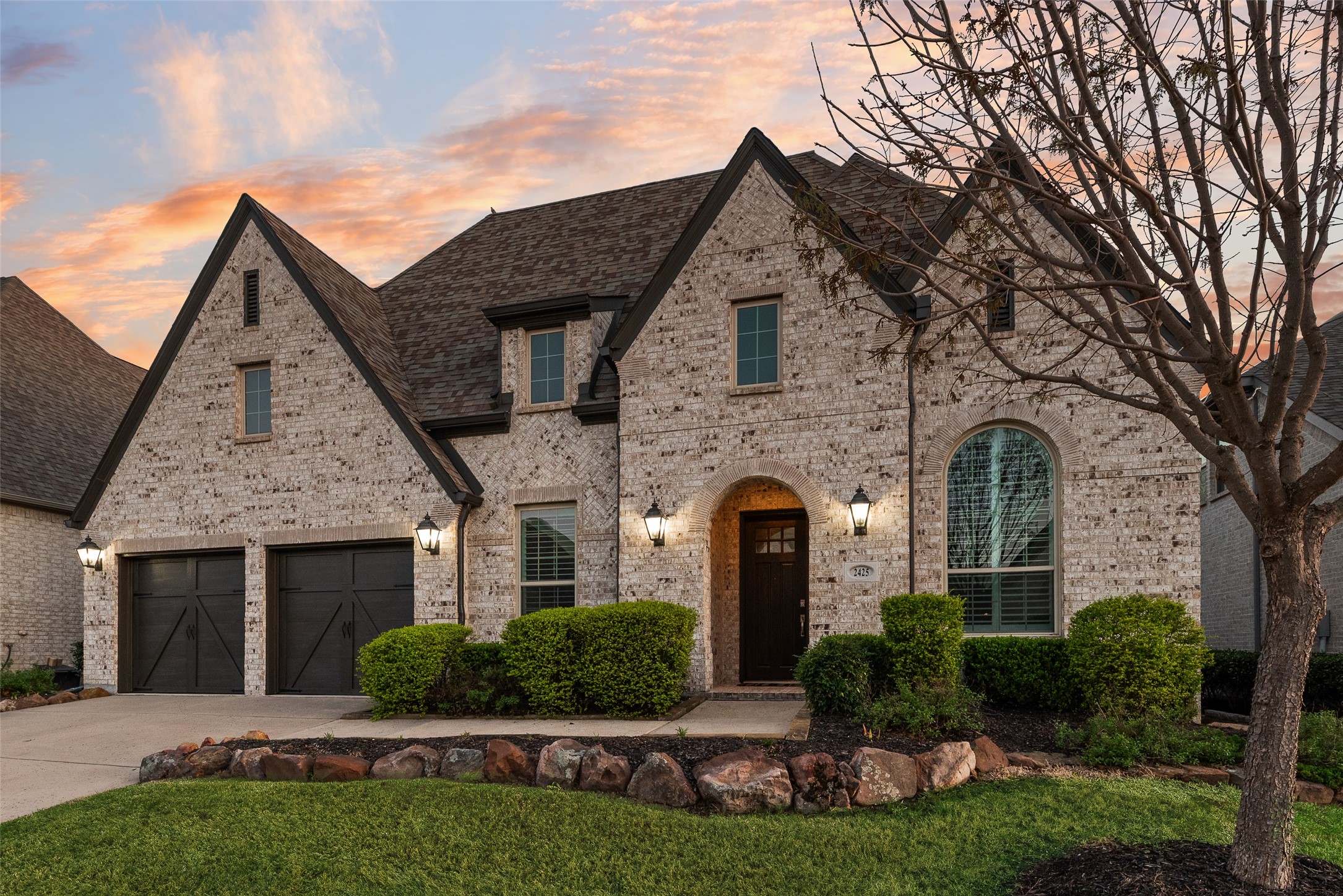 2425 Eclipse Place
