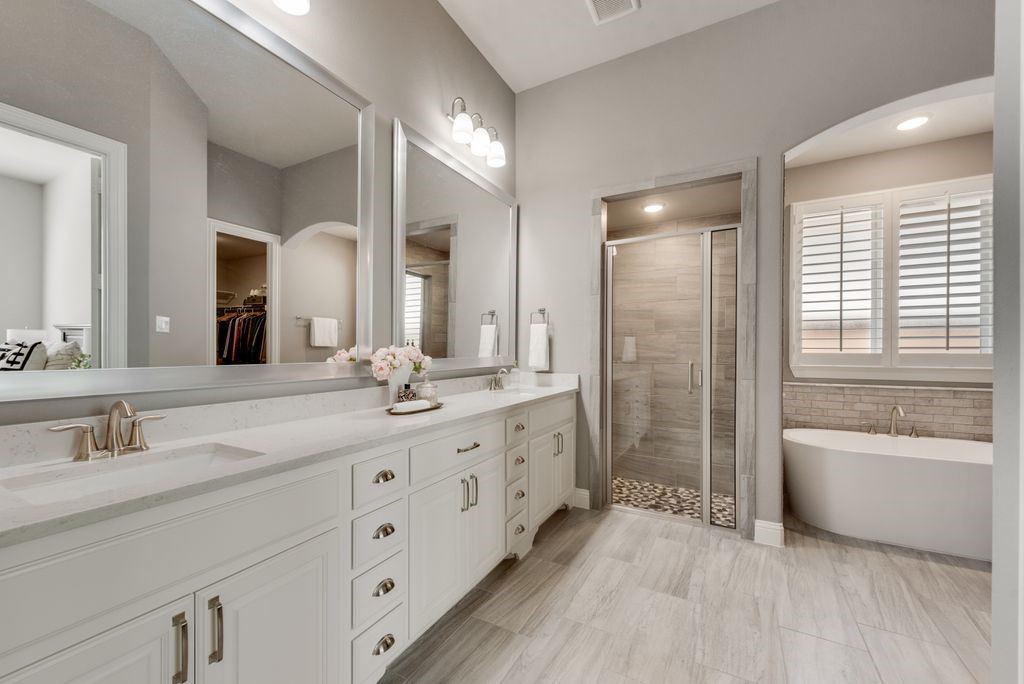 2425 Eclipse Place