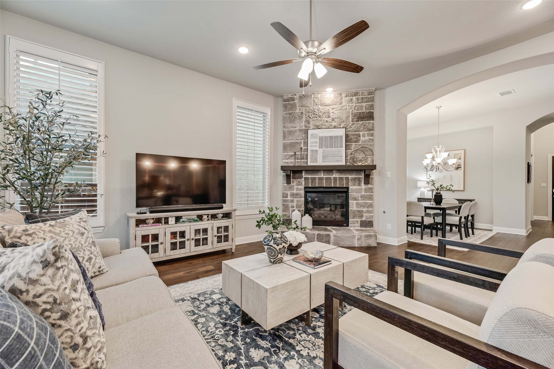 2425 Eclipse Place