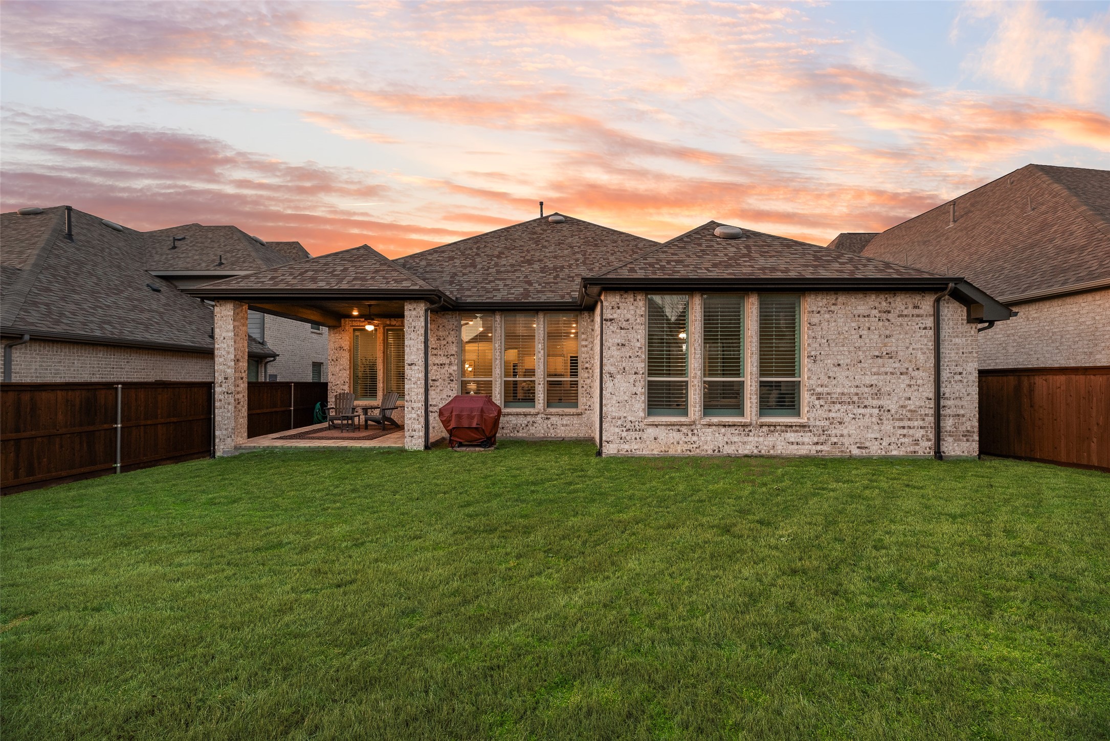 2425 Eclipse Place