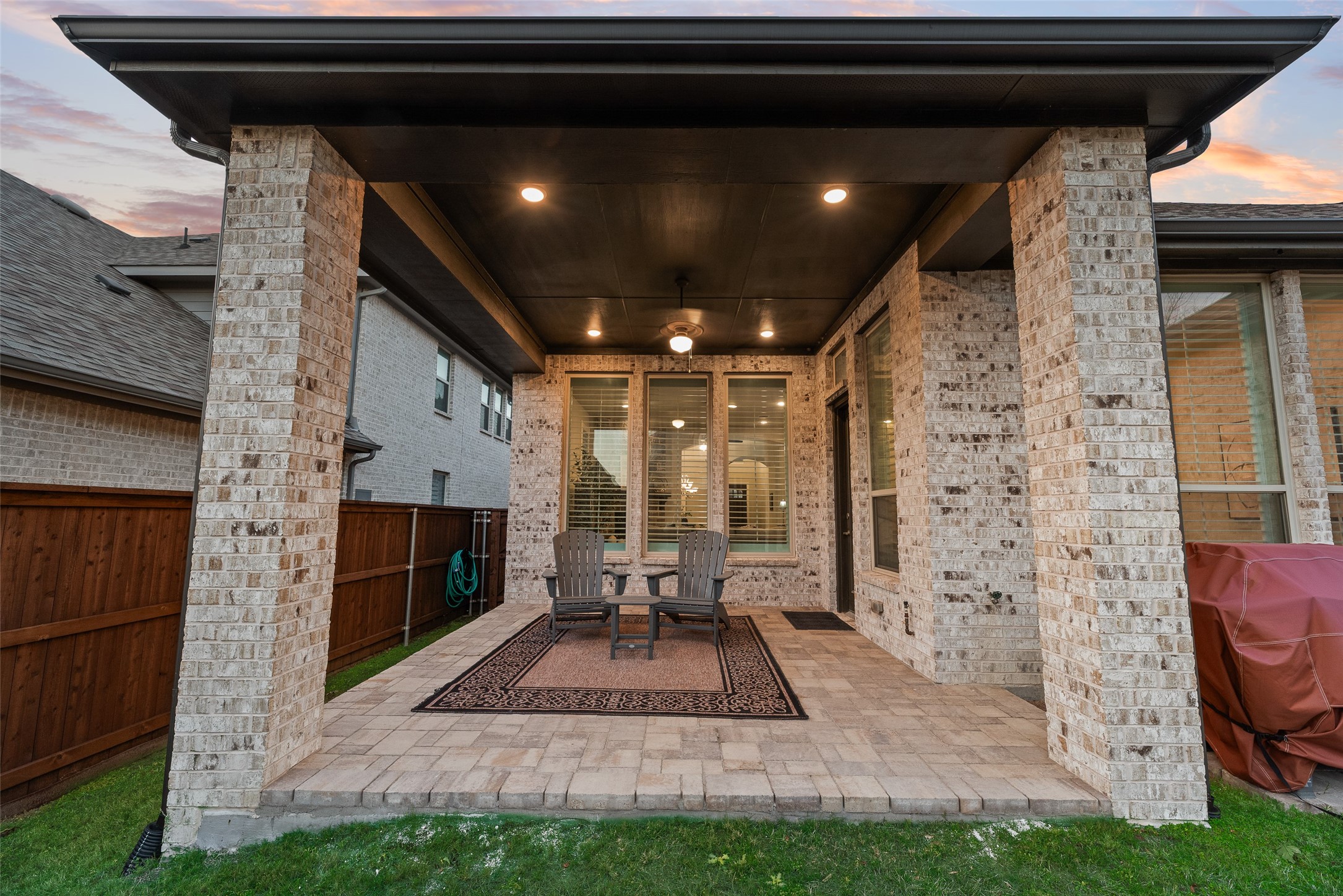 2425 Eclipse Place