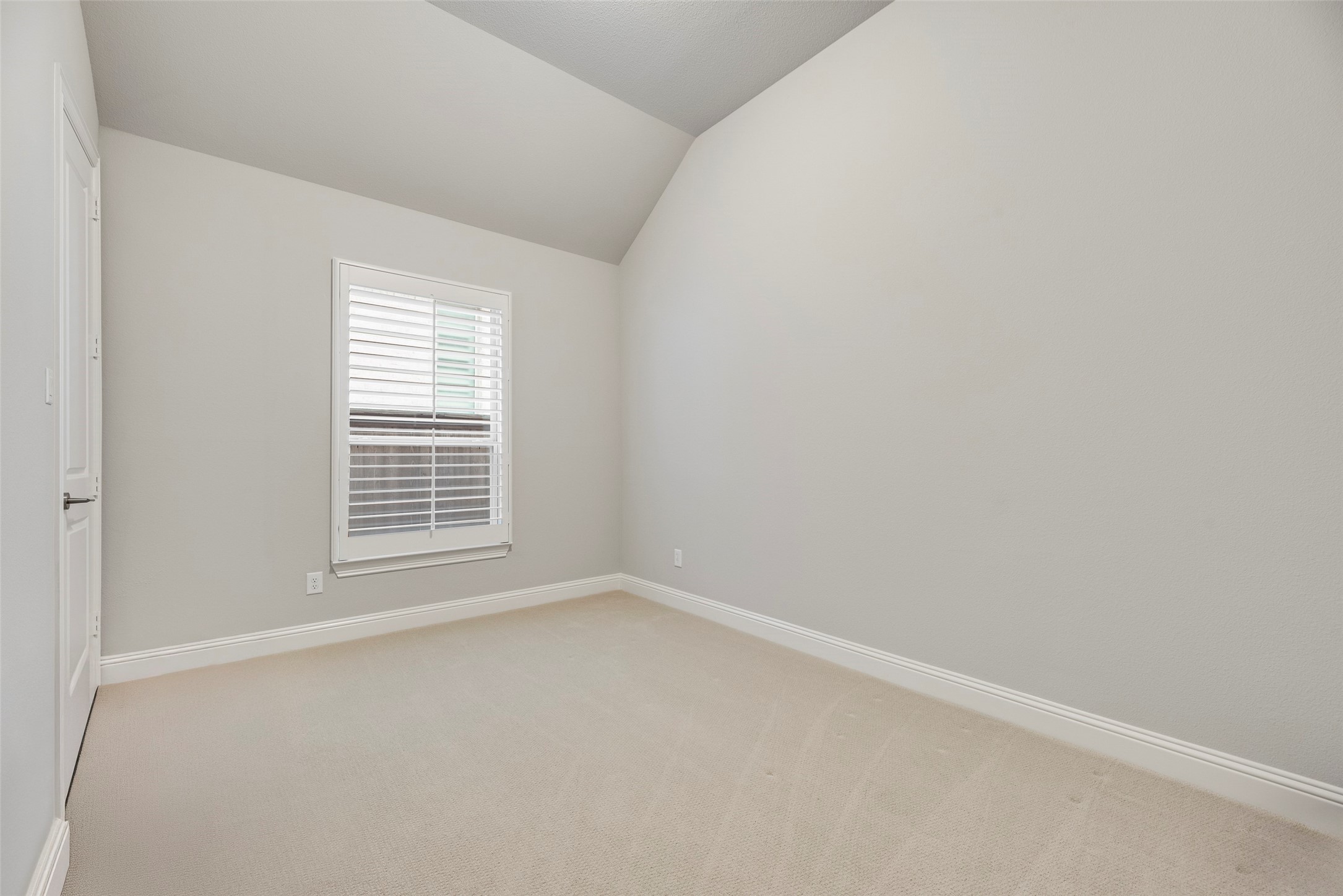 2425 Eclipse Place