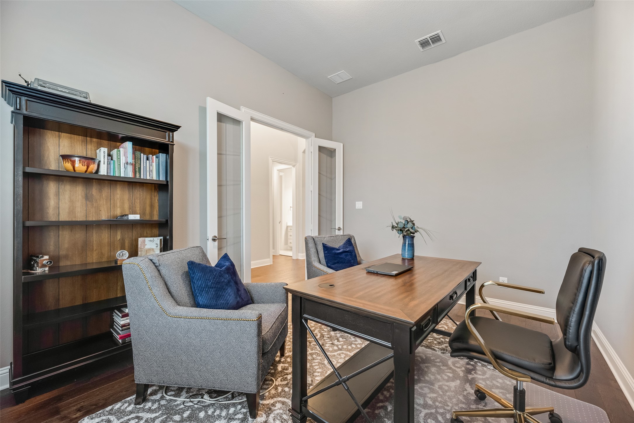 2425 Eclipse Place