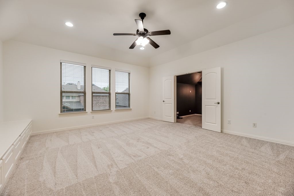15935 Willowbrook Lane