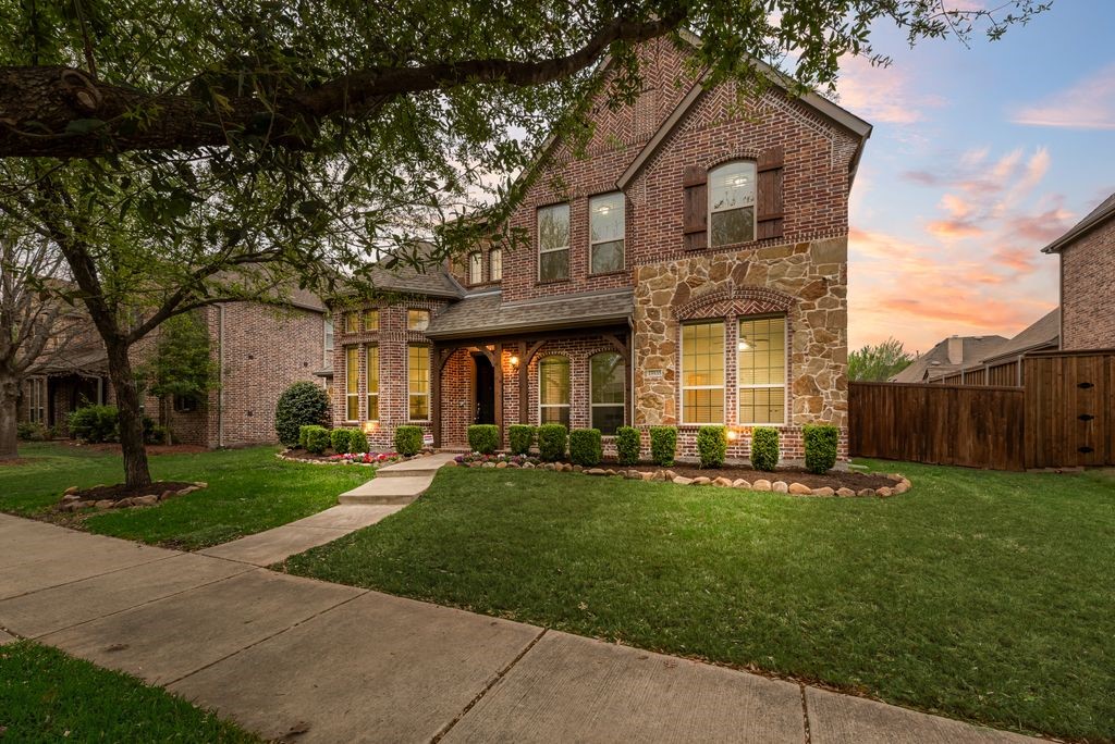 15935 Willowbrook Lane