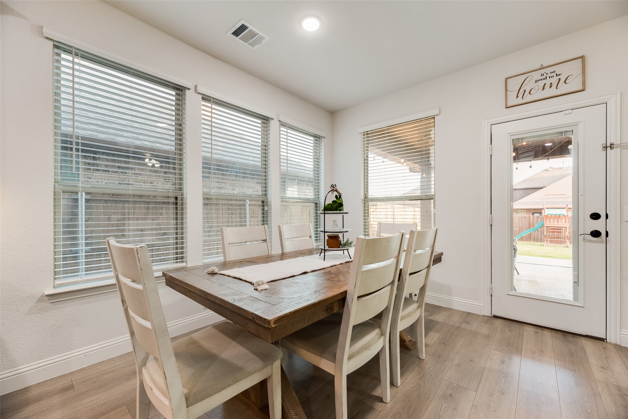 3208 Emerald Grove Lane