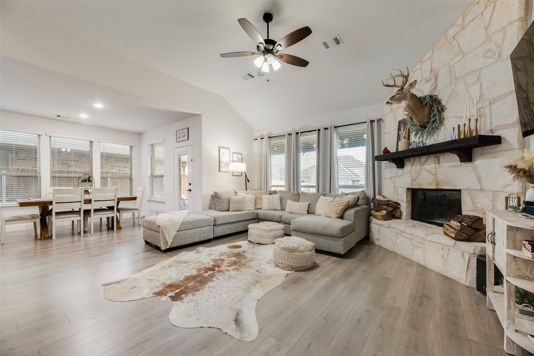 3208 Emerald Grove Lane