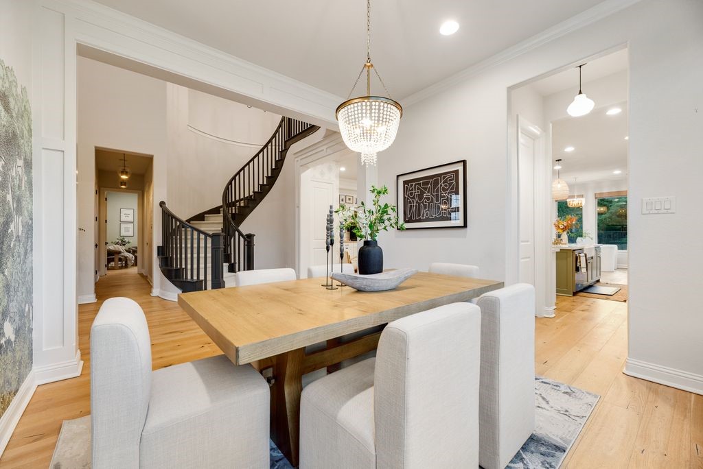 3413 Maplewood Drive