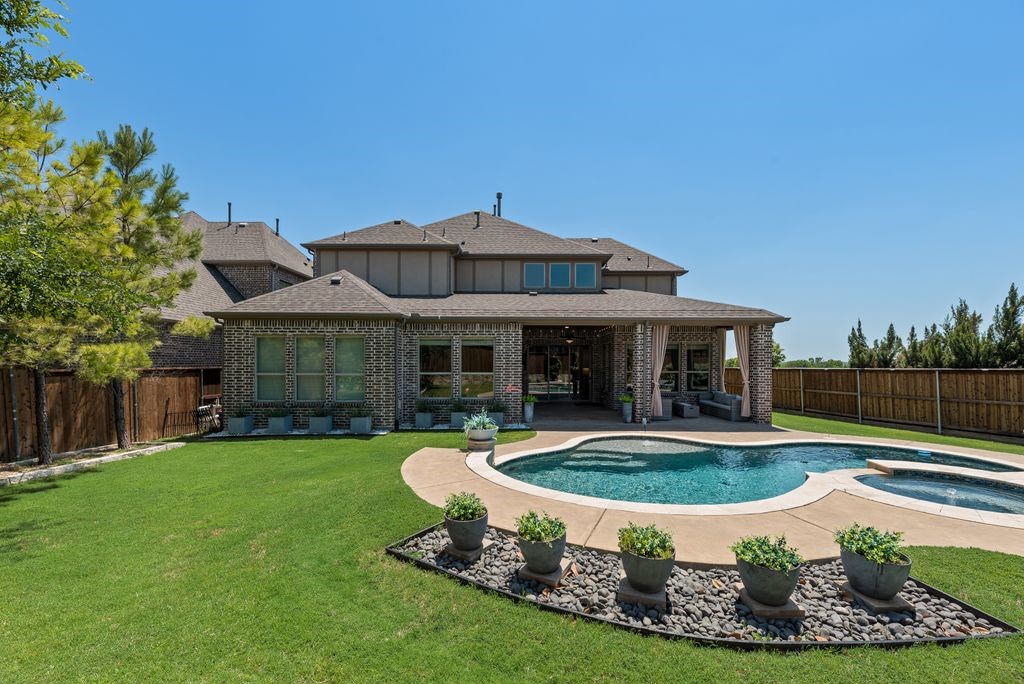 2900 Vaquero Lane