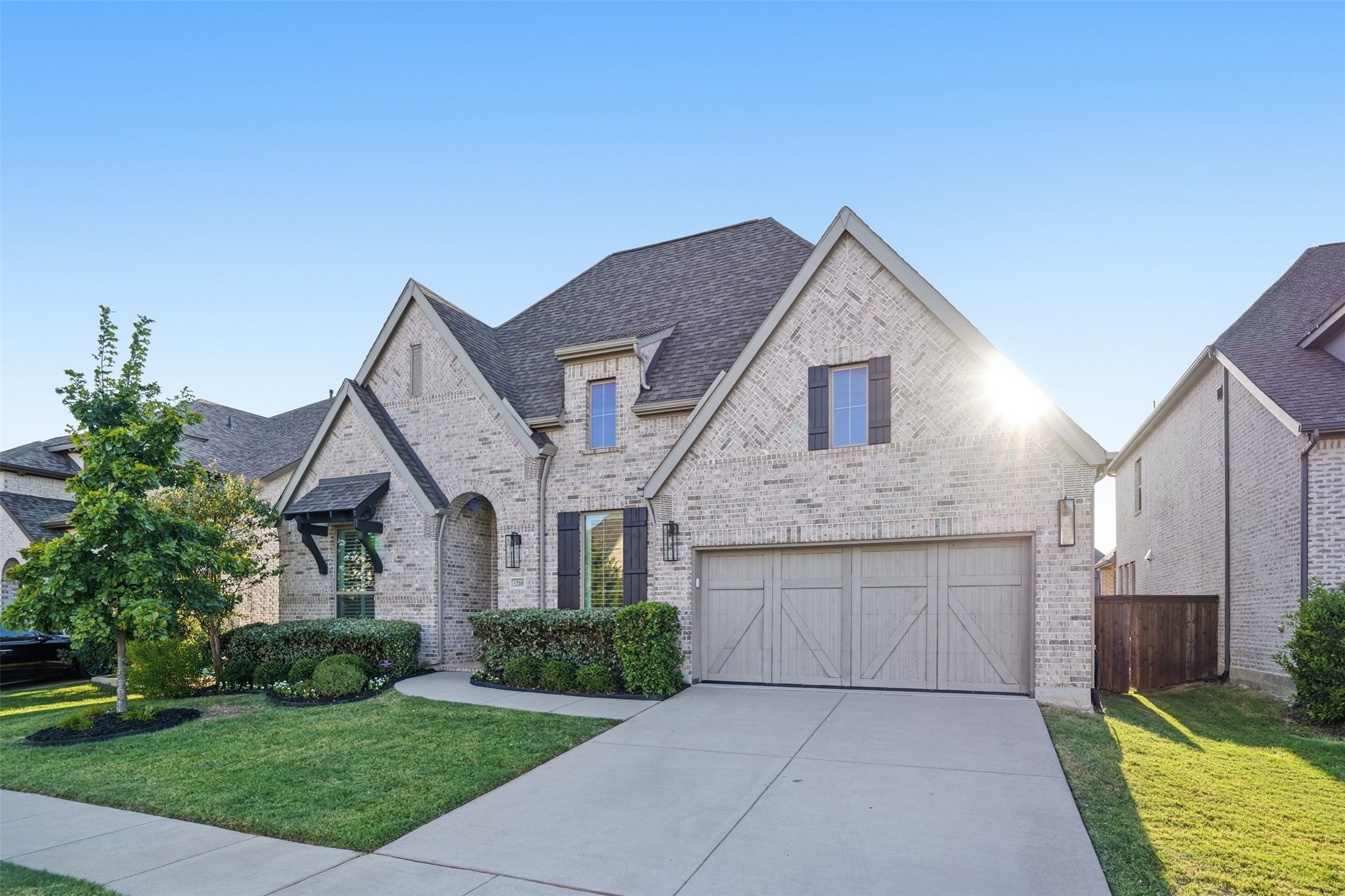 3208 Alexandra Lane