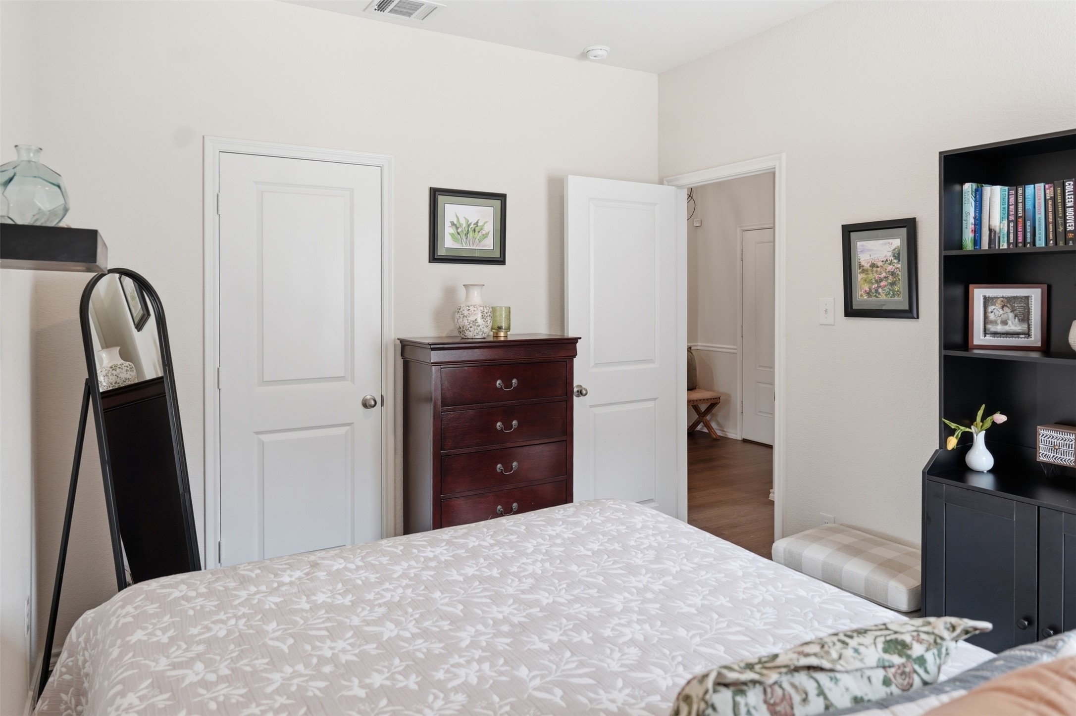 1102 Emerald Gate Drive