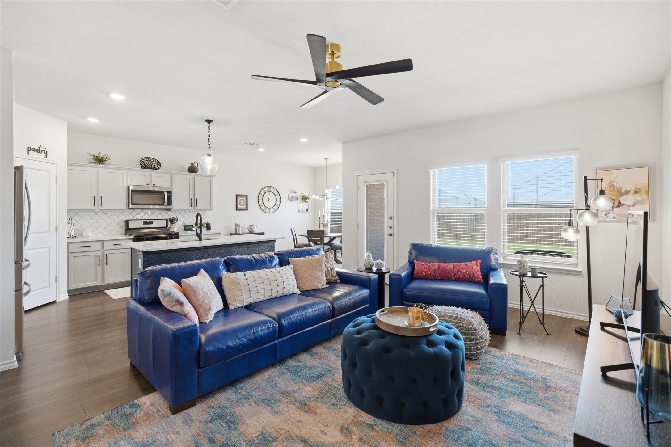 1102 Emerald Gate Drive