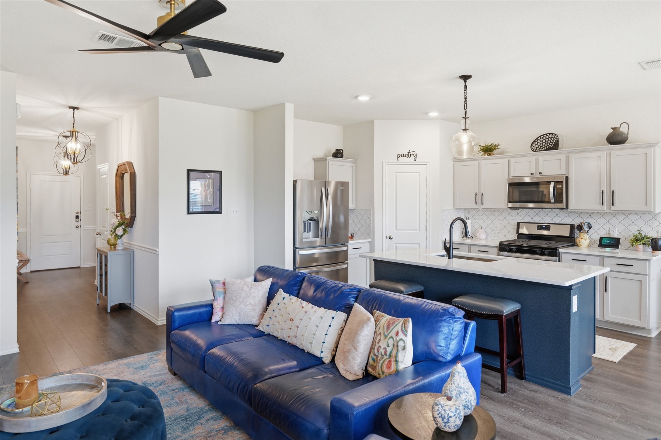 1102 Emerald Gate Drive