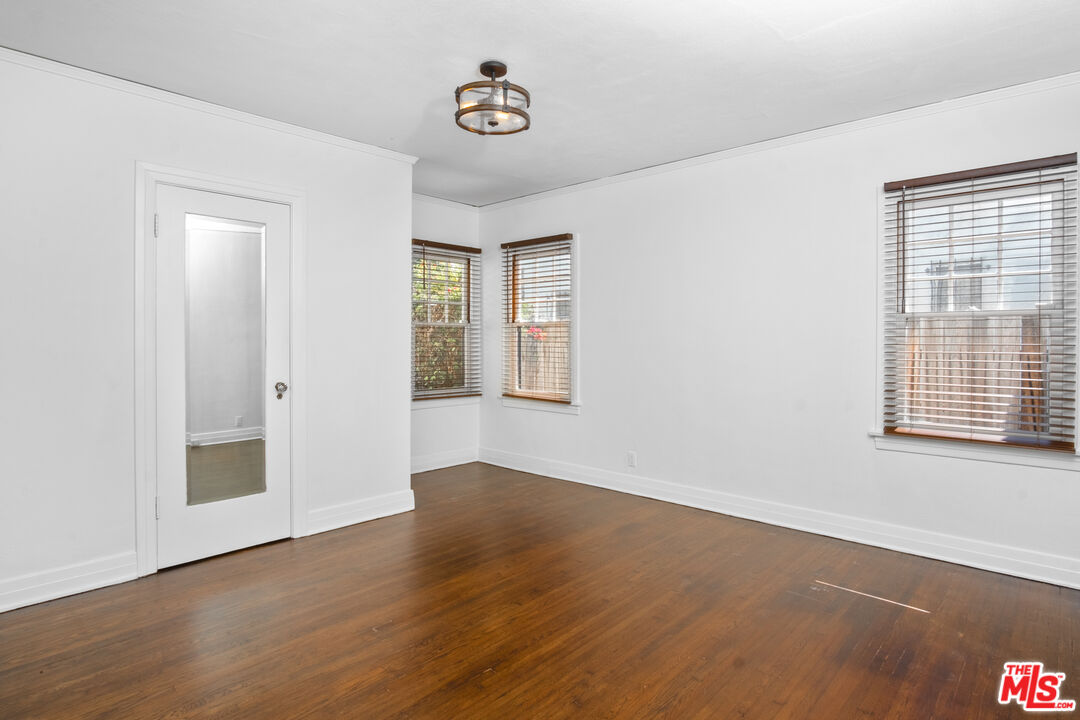 816 N Crescent Heights Blvd