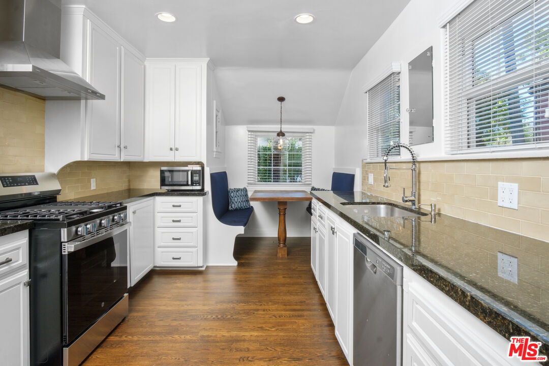 816 N Crescent Heights Blvd