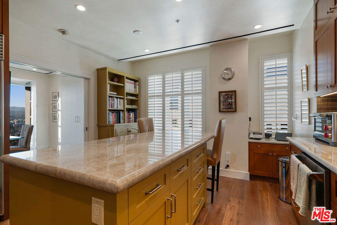 10580 Wilshire Blvd Unit: 91