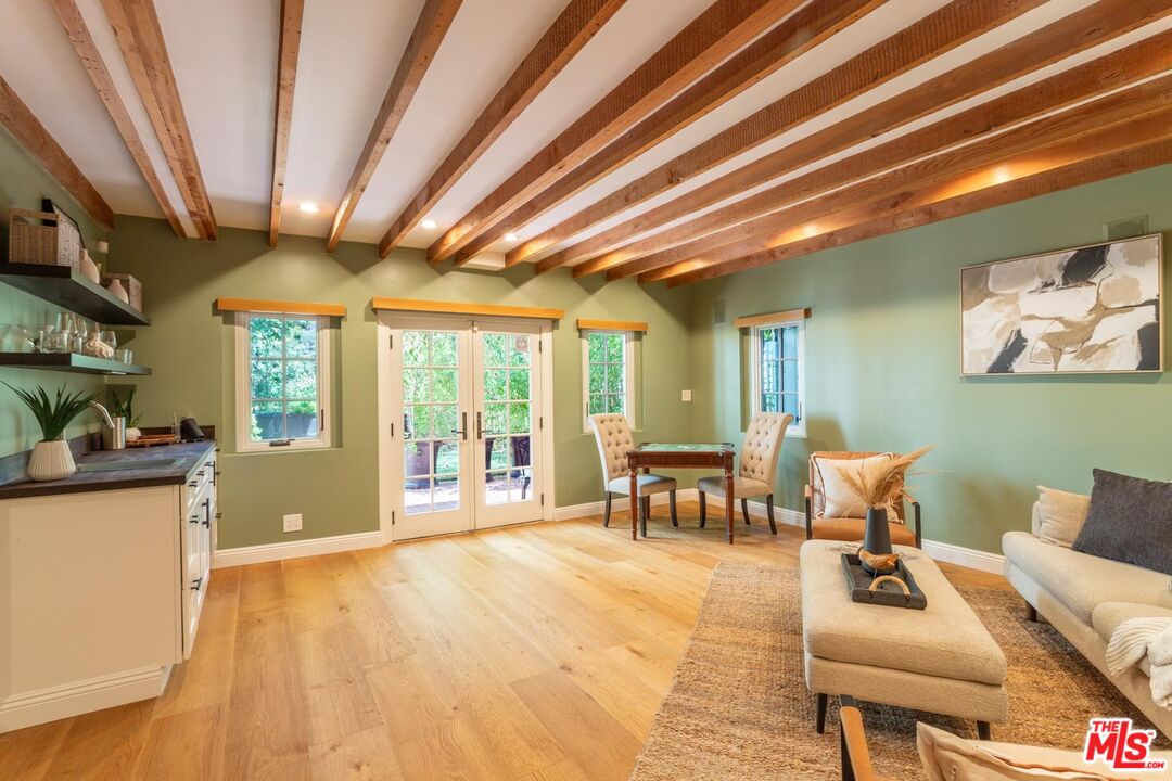 2055 Outpost Dr