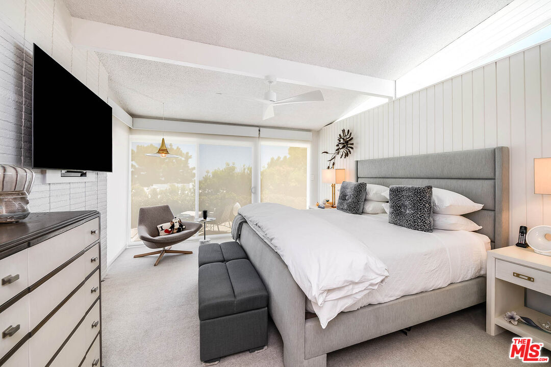 1331 Casiano Rd