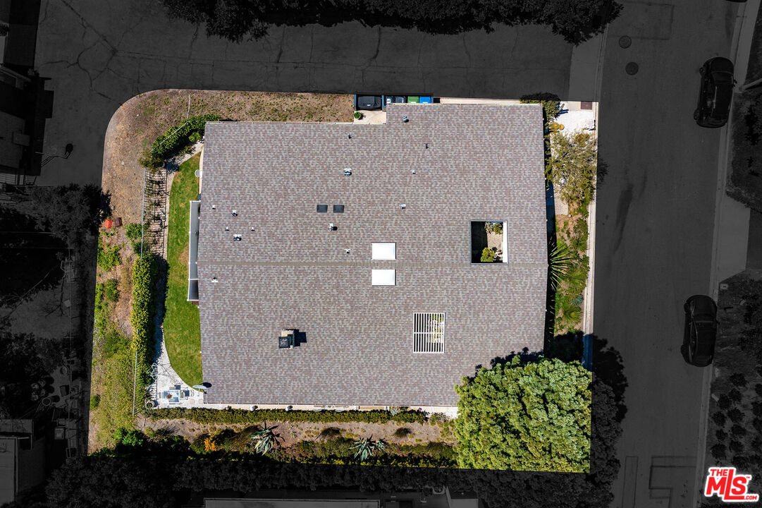 1331 Casiano Rd