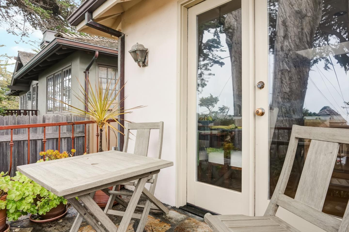 0 San Antonio 2SE of 10th Avenue