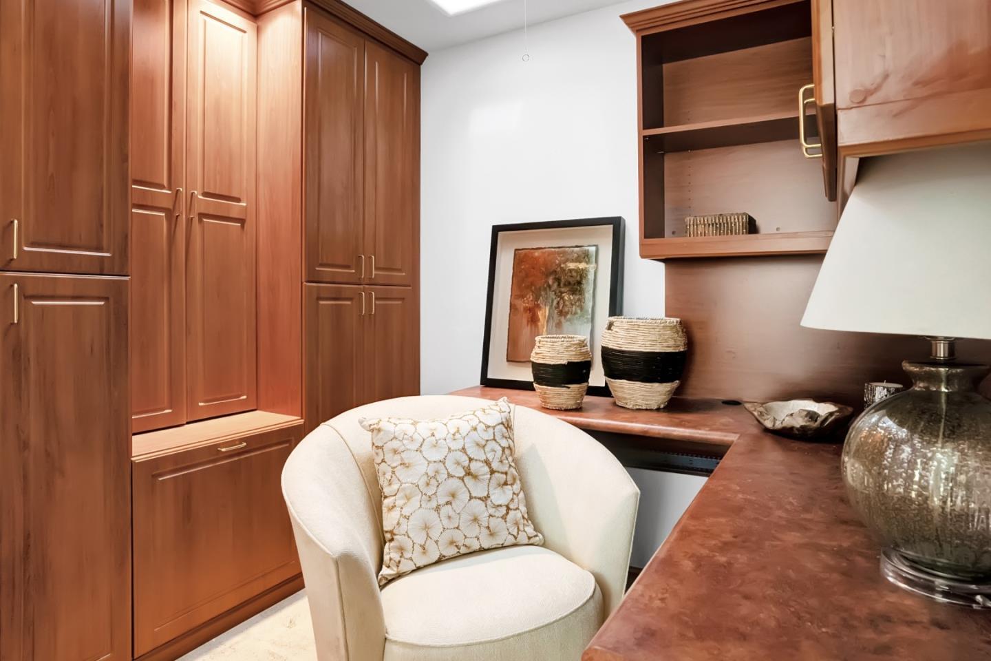 0 San Antonio 2SE of 10th Avenue