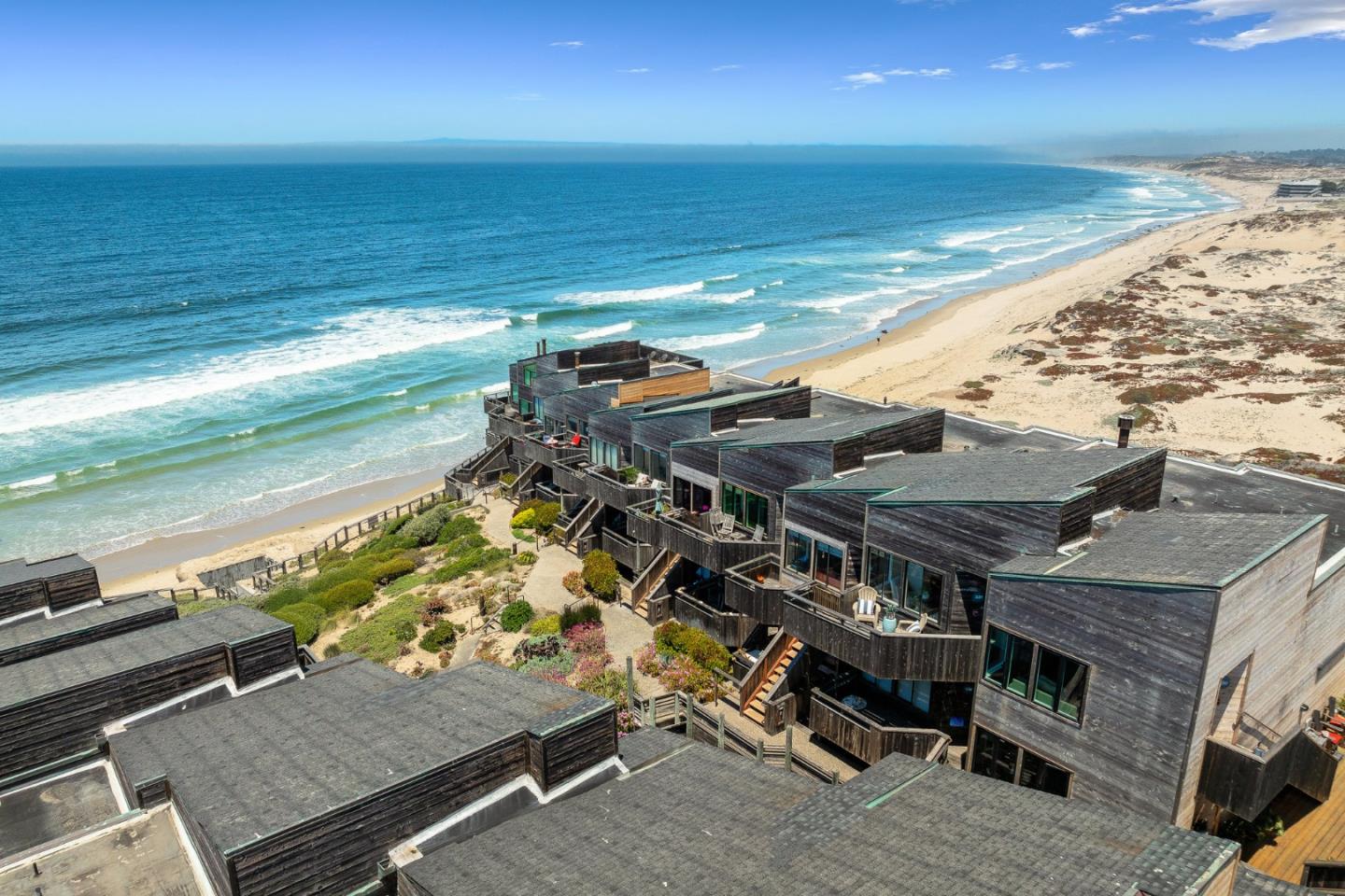 1 Surf Way 231