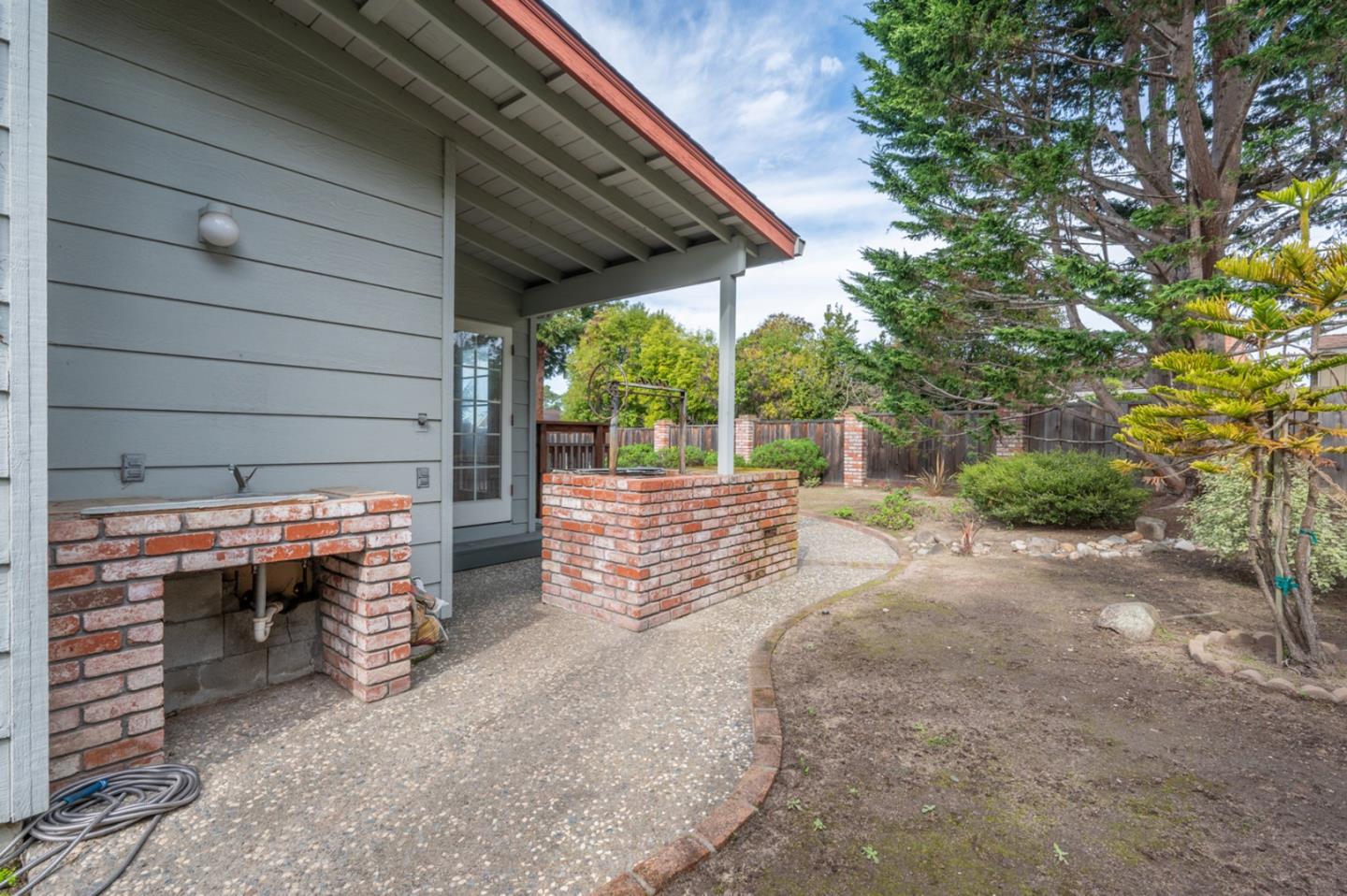 17 Deer Forest Drive