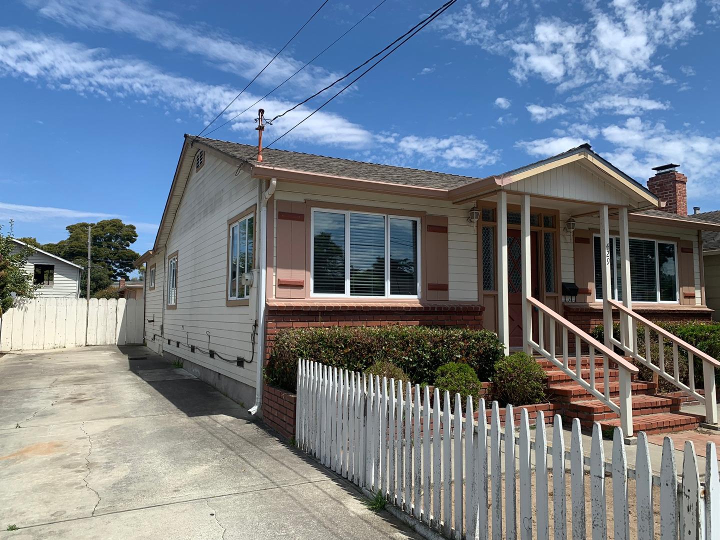 429 Palo Verde Avenue