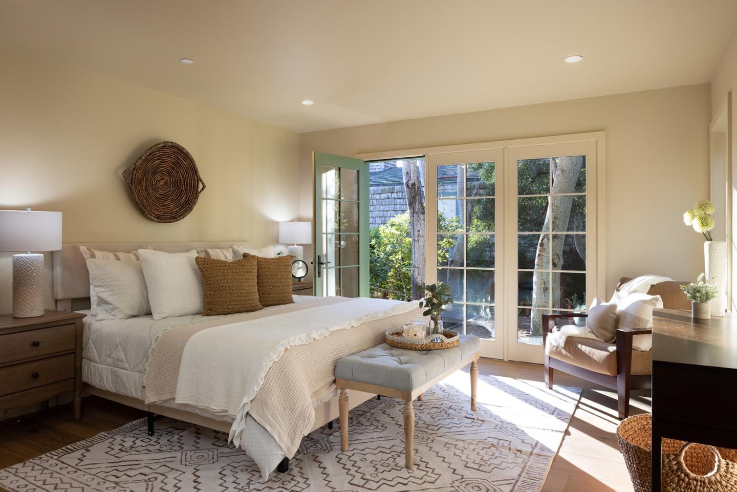 0 Mission 3 NW of Santa Lucia Street