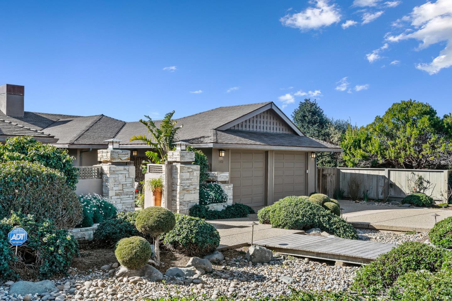 2932 Cuesta Way