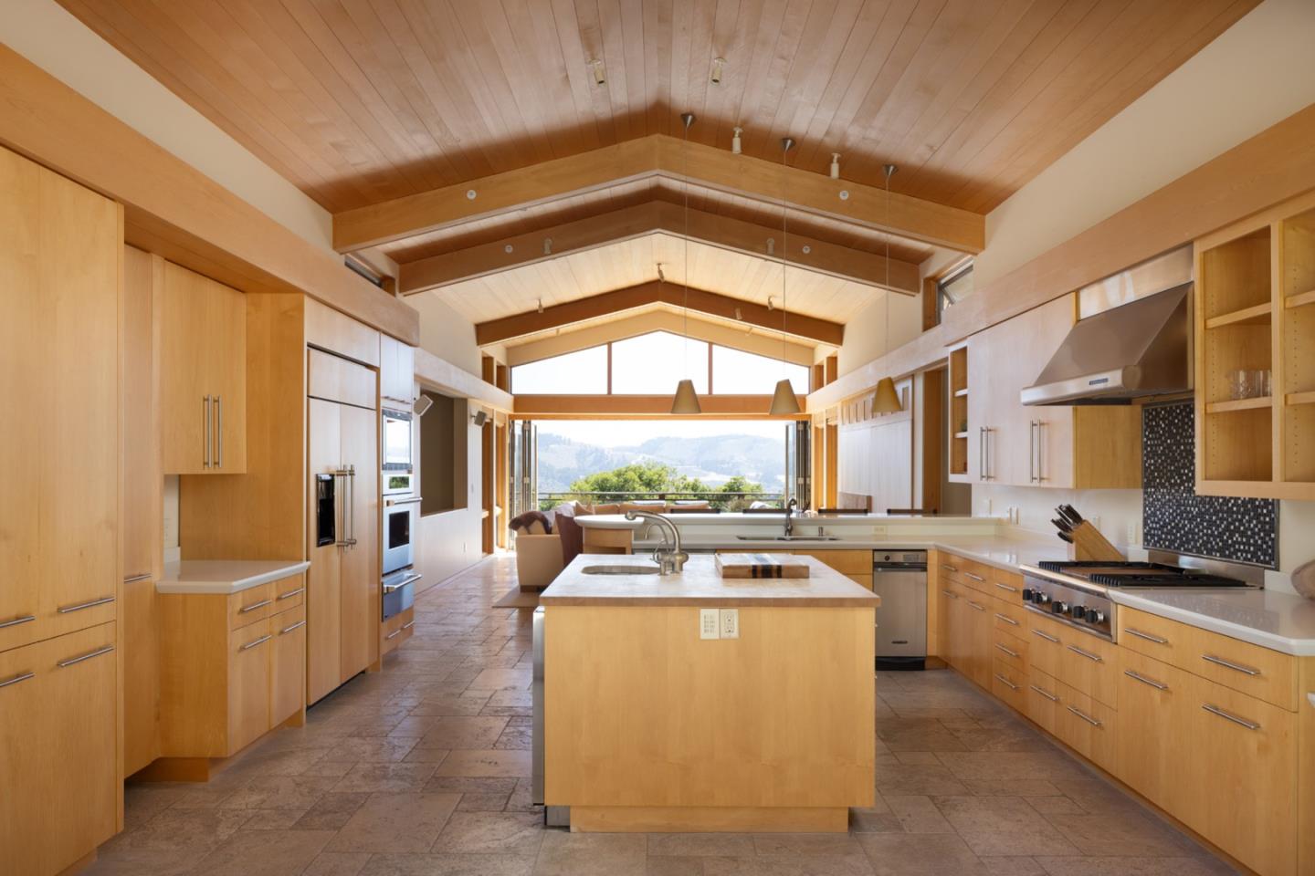 5473 Quail Meadows Drive